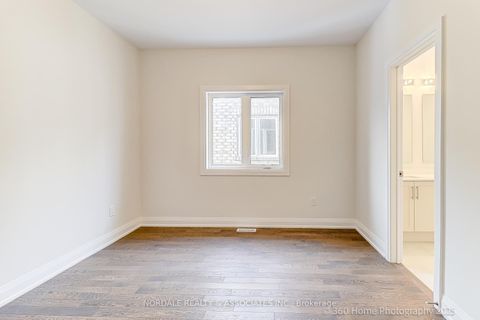 Photo 11 at 248 Seguin Street, Oak Ridges, Richmond Hill