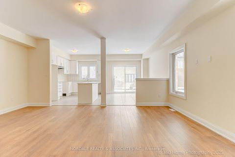 Photo 3 at 160 Seguin Street, Oak Ridges, Richmond Hill