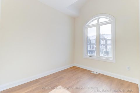 Photo 10 at 160 Seguin Street, Oak Ridges, Richmond Hill