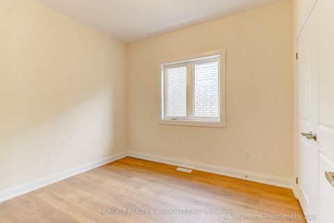 Photo 13 at 160 Seguin Street, Oak Ridges, Richmond Hill