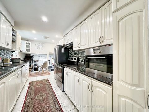 Photo 13 at 24 Lalton Place, Guildwood, Toronto