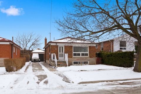Photo 0 at 178 Ellendale Drive, Dorset Park, Toronto