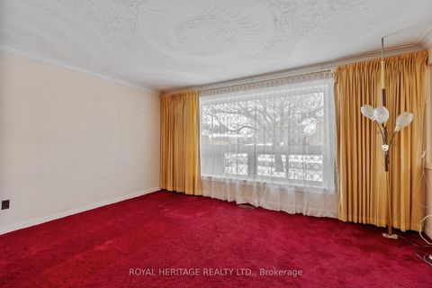 Photo 8 at 178 Ellendale Drive, Dorset Park, Toronto