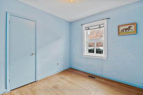 Photo 16 at 178 Ellendale Drive, Dorset Park, Toronto