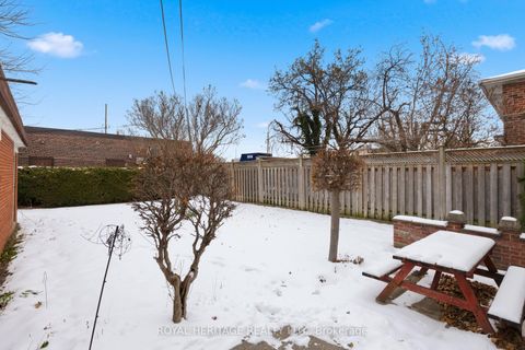 Photo 42 at 178 Ellendale Drive, Dorset Park, Toronto