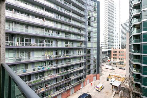 Photo 15 at 727 - 600 Fleet Street, Niagara, Toronto