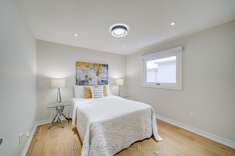 Photo 25 at 2183 Margot Street, RO River Oaks, Oakville