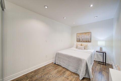 Photo 33 at 2183 Margot Street, RO River Oaks, Oakville