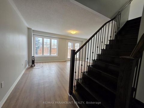 Photo 4 at 3 - 2006 Trawden Way, BC Bronte Creek, Oakville