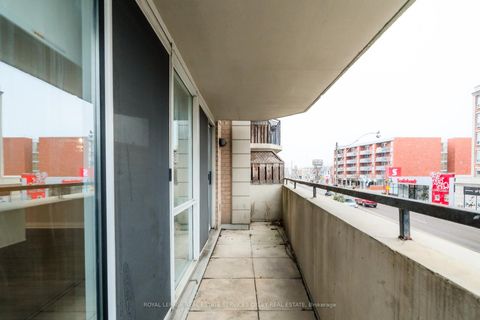 Photo 4 at 202 - 3130 Yonge Street, Lawrence Park North, Toronto