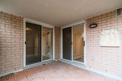 Photo 11 at 202 - 3130 Yonge Street, Lawrence Park North, Toronto