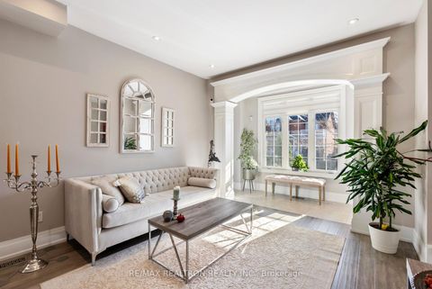 Photo 6 at 72 Saint Damian Avenue, Vellore Village, Vaughan