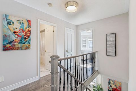 Photo 20 at 72 Saint Damian Avenue, Vellore Village, Vaughan