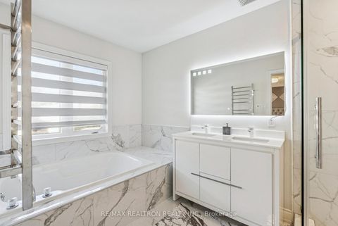 Photo 25 at 72 Saint Damian Avenue, Vellore Village, Vaughan