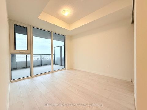 Photo 8 at 427 - 8960 Jane Street S, Concord, Vaughan