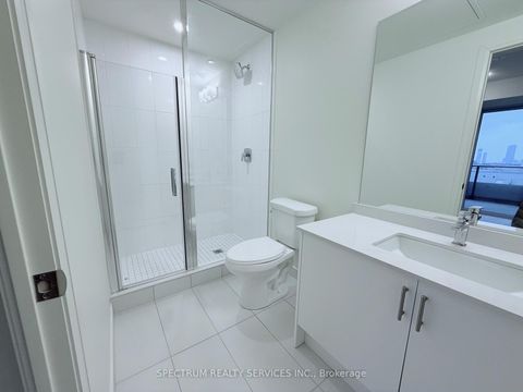 Photo 10 at 427 - 8960 Jane Street S, Concord, Vaughan