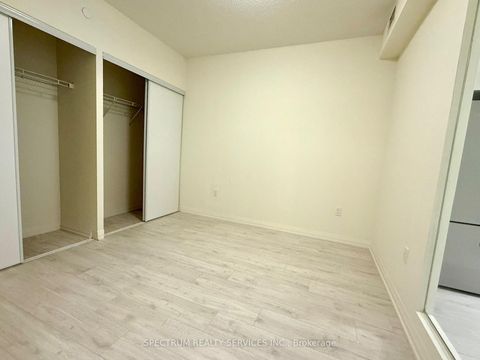 Photo 11 at 427 - 8960 Jane Street S, Concord, Vaughan