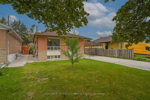 Photo 3 at 196 Taysham Crescent, Beaumonde Heights, Toronto
