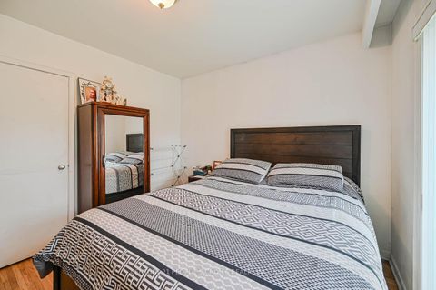 Photo 12 at 196 Taysham Crescent, Beaumonde Heights, Toronto