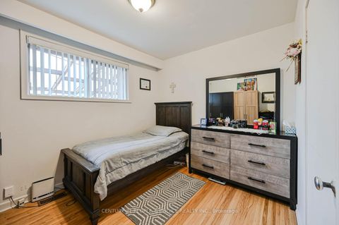 Photo 16 at 196 Taysham Crescent, Beaumonde Heights, Toronto