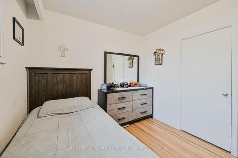 Photo 19 at 196 Taysham Crescent, Beaumonde Heights, Toronto