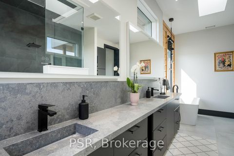 Photo 14 at 4 Raintree Court, Rural Clearview, Clearview