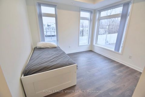 Photo 9 at 209 - 130 Canon Jackson Drive, Greenbrook, Toronto