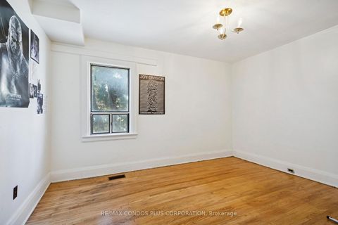 Photo 10 at 18 Leeds Street, Junction, Toronto