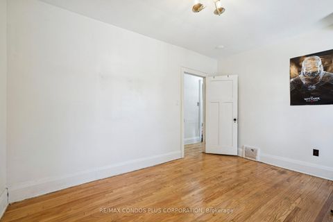 Photo 11 at 18 Leeds Street, Junction, Toronto