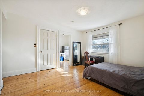 Photo 15 at 18 Leeds Street, Junction, Toronto