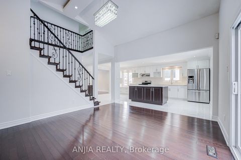 Photo 17 at 26 Longbow Square, Steeles, Toronto