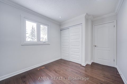Photo 34 at 26 Longbow Square, Steeles, Toronto