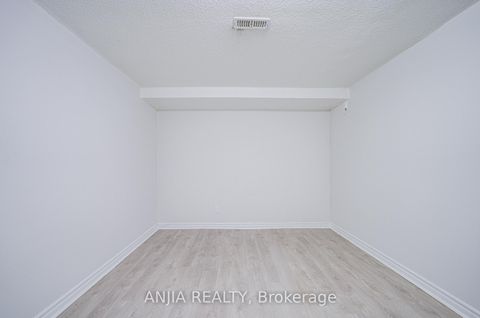 Photo 38 at 26 Longbow Square, Steeles, Toronto