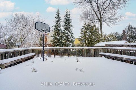 Photo 46 at 26 Longbow Square, Steeles, Toronto