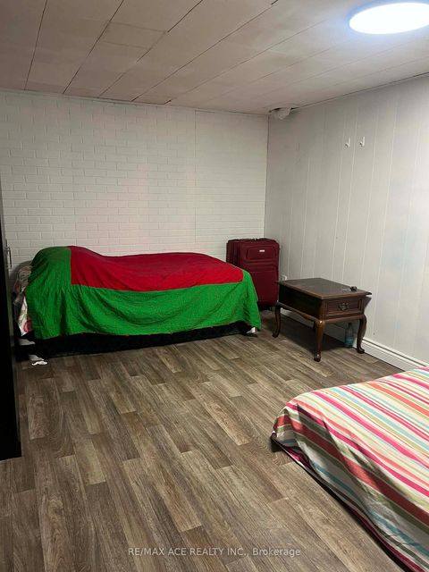 Photo 11 at 294 Pharmacy Avenue, Birchmount, Toronto