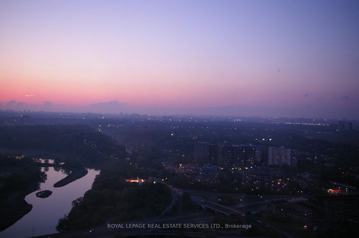 Photo 6 at 2812 - 1 Palace Pier Court, Mimico, Toronto