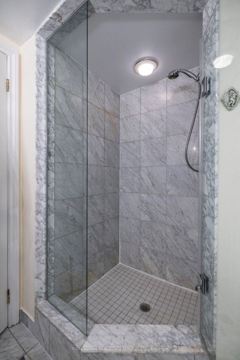 Photo 8 at 2812 - 1 Palace Pier Court, Mimico, Toronto