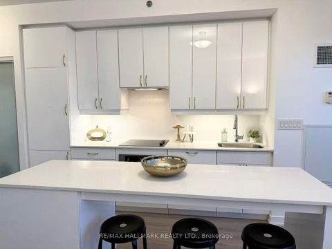 Photo 1 at 3109 - 426 University Avenue, Chinatown, Toronto