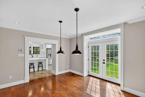 Photo 6 at 105 Duckworth Street, Codrington, Barrie