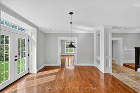 Photo 8 at 105 Duckworth Street, Codrington, Barrie