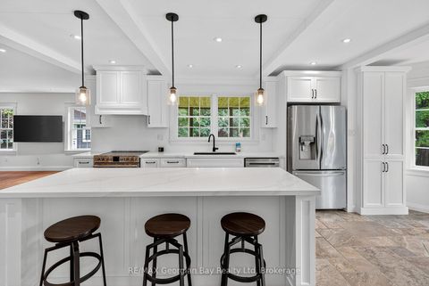 Photo 9 at 105 Duckworth Street, Codrington, Barrie