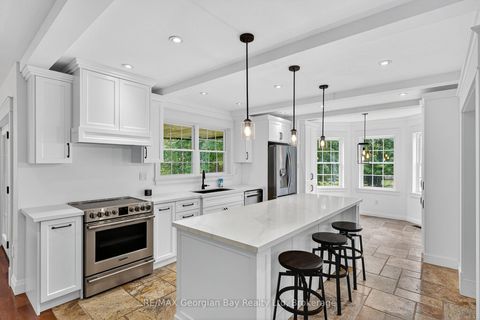 Photo 13 at 105 Duckworth Street, Codrington, Barrie