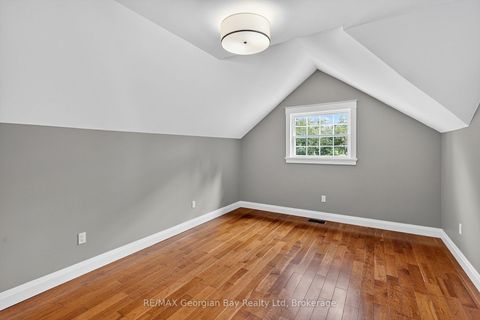 Photo 21 at 105 Duckworth Street, Codrington, Barrie