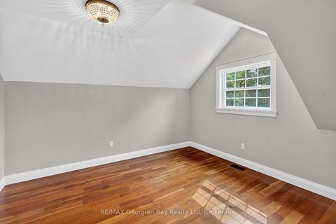 Photo 23 at 105 Duckworth Street, Codrington, Barrie