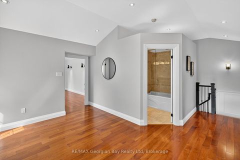 Photo 27 at 105 Duckworth Street, Codrington, Barrie