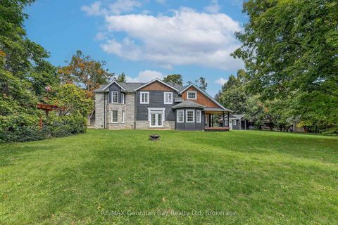 Photo 43 at 105 Duckworth Street, Codrington, Barrie