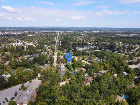 Photo 49 at 105 Duckworth Street, Codrington, Barrie