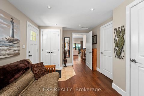 Photo 9 at 21 Pinery Lane, Sutton & Jackson's Point, Georgina