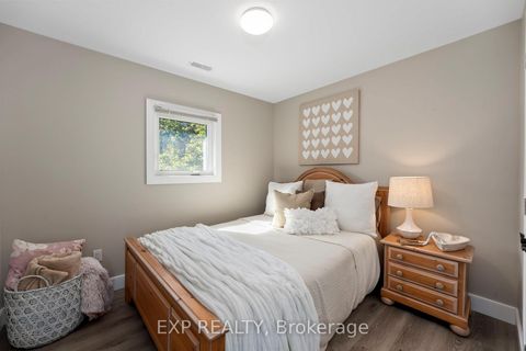 Photo 29 at 21 Pinery Lane, Sutton & Jackson's Point, Georgina