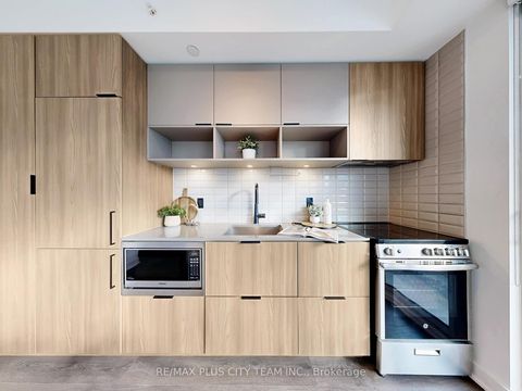 Photo 6 at 804 - 60 Tannery Road, Waterfront Communities C8, Toronto